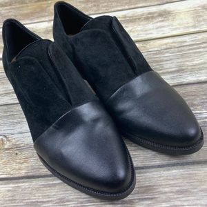 Tahari Loafer Sz 6